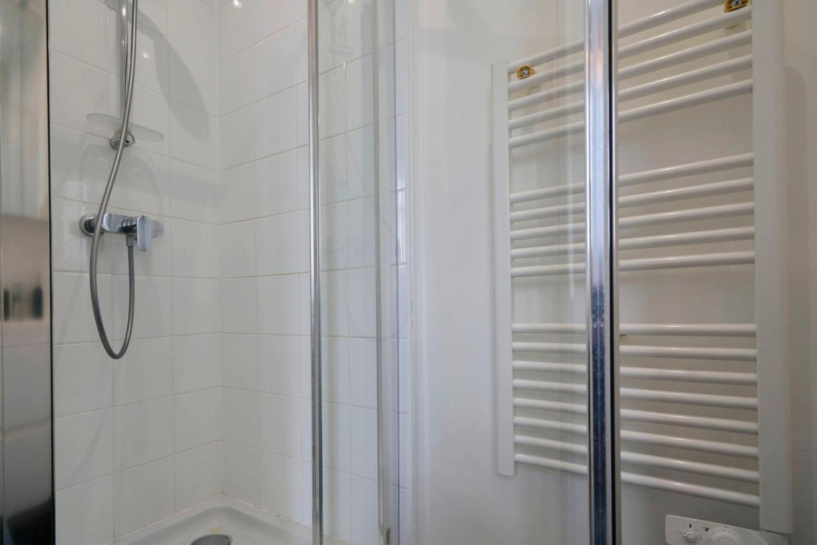 Duplex 2 Bedrooms 2 Bath Лил Екстериор снимка
