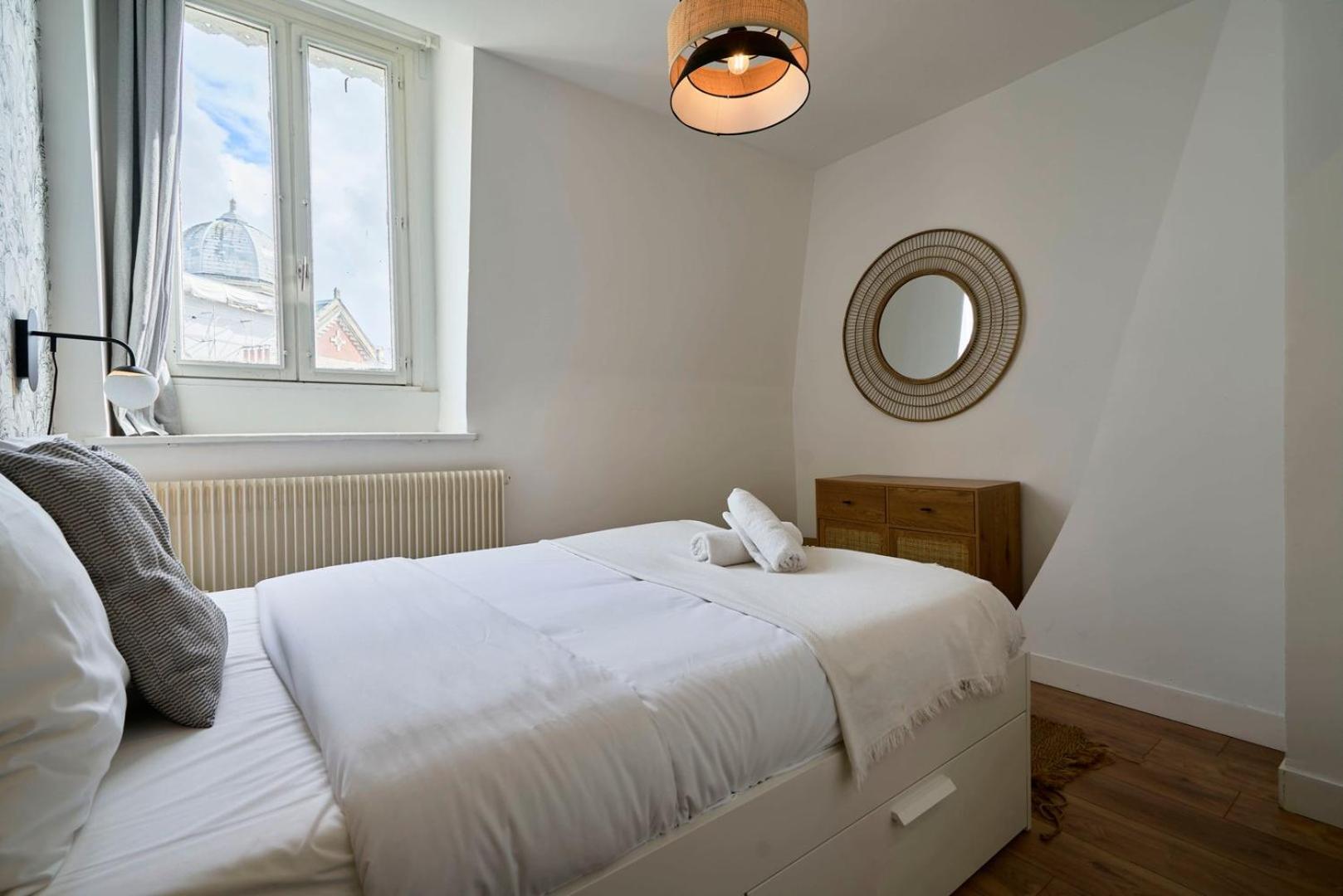 Duplex 2 Bedrooms 2 Bath Лил Екстериор снимка